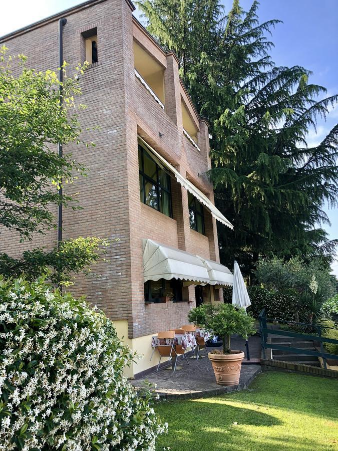 Hotel Visconti การ์ดาโน อัล กัมโป ภายนอก รูปภาพ
